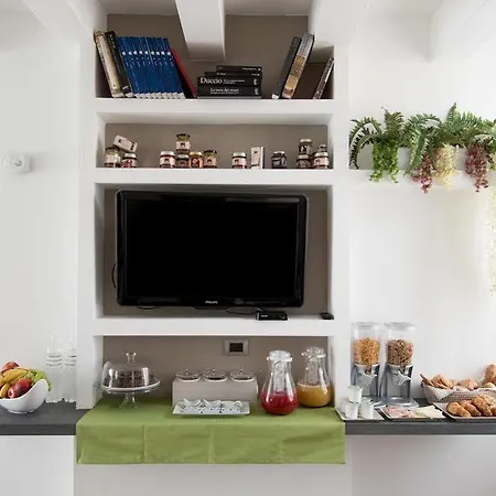 Palazzo Sisto Exclusive Bed & Breakfast 2*