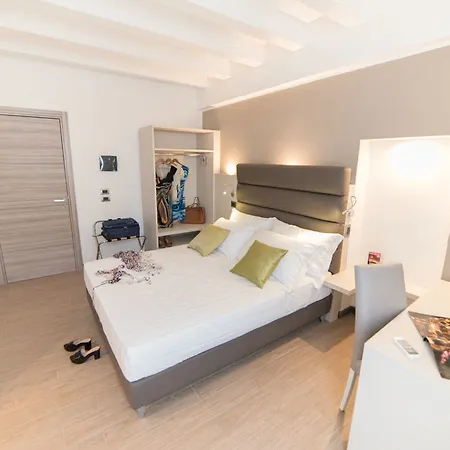 Bed & Breakfast Palazzo Sisto Exclusive 2*