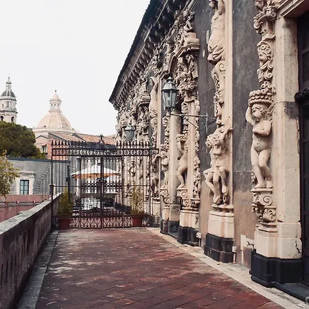 ベッド・アンド・ブレックファスト Palazzo Sisto Exclusive カターニア